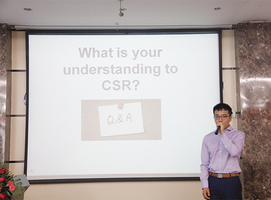 海外事业部程立峰形象展示《Why Corporate Social Responsibility（CSR）?》