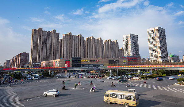 过街立体交通-新乡市金穗大道与新二街交叉口人行天桥项目正式投用.png